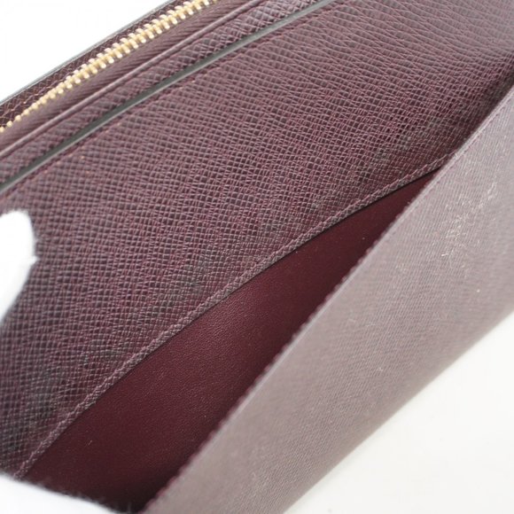 Louis Vuitton Clutch Bag Taiga Baikal M30186 Acajou Men's - Picture 13 of 14